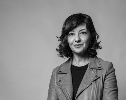 Çiler İlhan ile Dünyanın Yaralarına&nbsp;Bakmak
